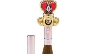 CreerBeaute - Brosse à joues spirale coeur lune - 1pièces CreerBeaute - Brosse à joues spirale coeur lune - 1pièces
