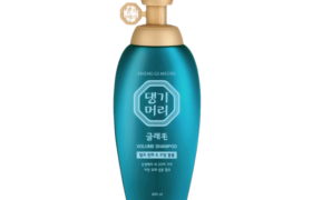 Daeng gi Meo Ri - Glamo Shampooing Volume - 400ml Daeng gi Meo Ri - Glamo Shampooing Volume - 400ml