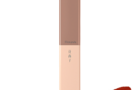 Florasis - Rouge à lèvres Foggy Butterfly (Matte) - 4g - M103 Florasis - Rouge à lèvres Foggy Butterfly (Matte) - 4g - M103