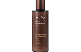 innisfree - Black Tea Youth Enhancing Lotion - 120ml innisfree - Black Tea Youth Enhancing Lotion - 120ml