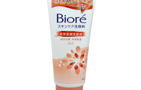 Kao - Biore Mousse pour le visage Rich - 100g Kao - Biore Mousse pour le visage Rich - 100g