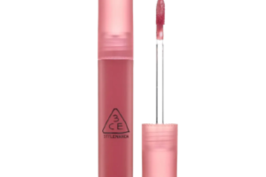 3CE - Flou Eau Teinte - 4.6g - Casual Affair 3CE - Flou Eau Teinte - 4.6g - Casual Affair