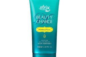Kao - Atrix - Crème pour les mains Beauty Charge - 80g - Miel et Yuzu Kao - Atrix - Crème pour les mains Beauty Charge - 80g - Miel et Yuzu