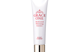 Kose - Essence éclaircissante médicinale Grace One - 30g Kose - Essence éclaircissante médicinale Grace One - 30g