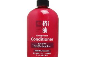 KUMANO COSME - Après-shampoing pour soins contre les dommages à l'huile de camélia - 600ml KUMANO COSME - Après-shampoing pour soins contre les dommages à l'huile de camélia - 600ml