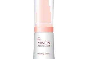 Minon - Amino Moist Essence médicamenteuse blanchissante légère - 30g Minon - Amino Moist Essence médicamenteuse blanchissante légère - 30g