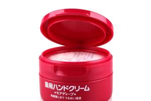 Shiseido - Medicated Crème pour les mains/100g Shiseido - Medicated Crème pour les mains/100g