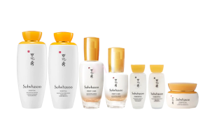 Sulwhasoo - Coffret Rituel Essentiel Activateur Premiers Soins -... Sulwhasoo - Coffret Rituel Essentiel Activateur Premiers Soins -...