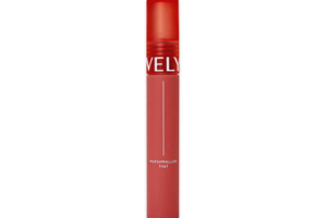 VELY VELY - Marshmallow Teinte - 4.7g - Night in Paris VELY VELY - Marshmallow Teinte - 4.7g - Night in Paris