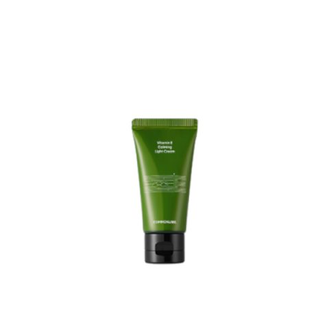 COMMONLABS - Crème Légère Calmante à la Vitamine E - 30ml COMMONLABS - Crème Légère Calmante à la Vitamine E - 30ml